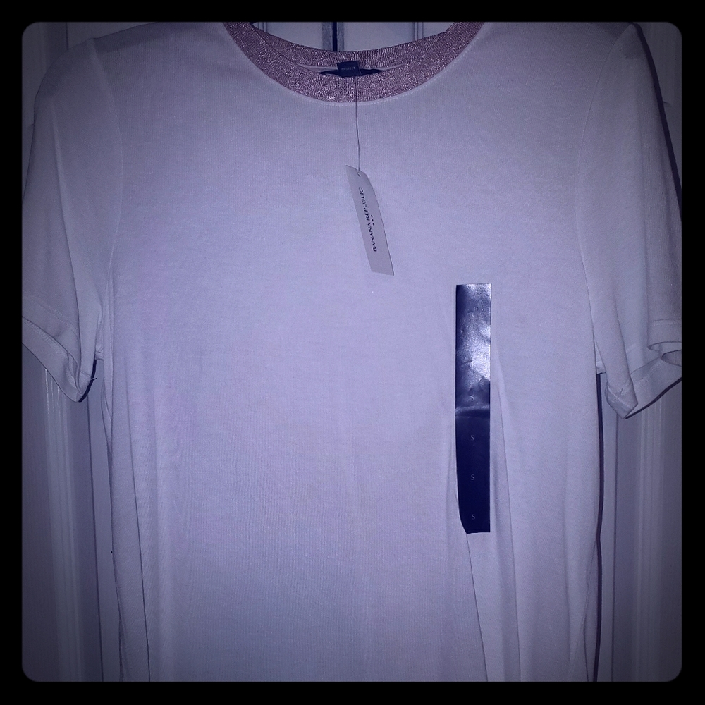 Banana Republic Tshirt Small